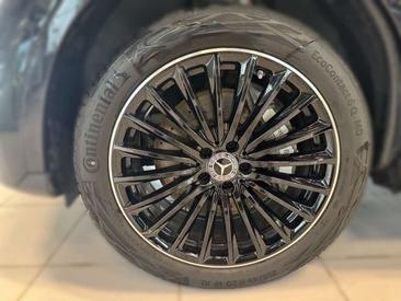 Mercedes GLC 300 Night Edition — photo 15