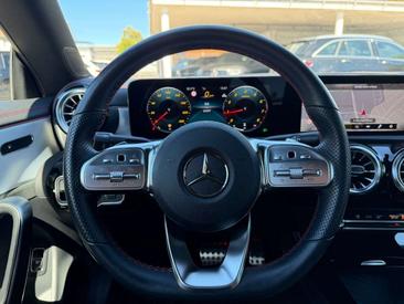 Mercedes CLA 200 Night Edition — photo 18