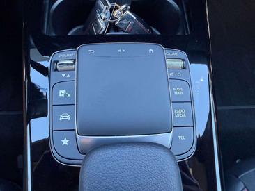 Mercedes CLA 200 Night Edition — photo 21