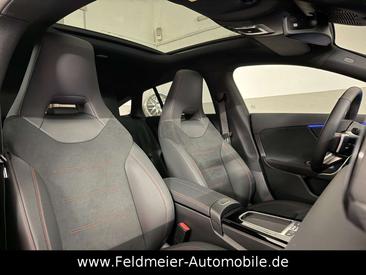 Mercedes CLA 180 Night Edition — photo 32