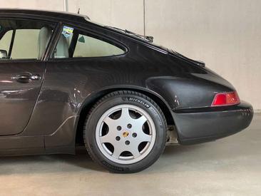 Porsche 964 CARRERA 4 — photo 9