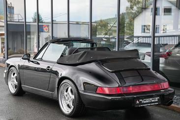 Porsche 964 CARRERA 4 — photo 4