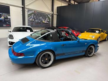 Porsche 964 Carrera 2 — photo 6