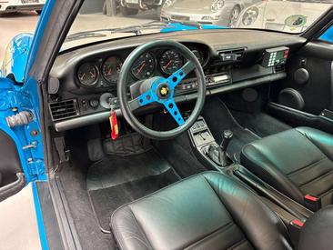Porsche 964 Carrera 2 — photo 16