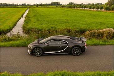 Bugatti Chiron Sport Sky View — photo 2