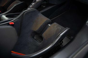 McLaren 675LT — photo 25