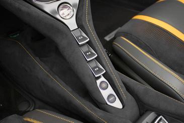 McLaren 720S Spider — photo 17
