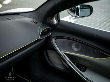 McLaren Artura — photo 27