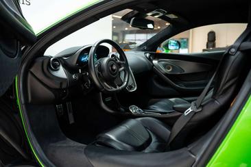 McLaren 570S — photo 25