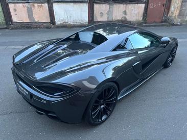 McLaren 570S — photo 10