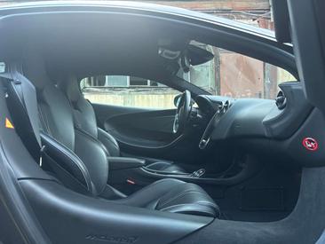 McLaren 570S — photo 12