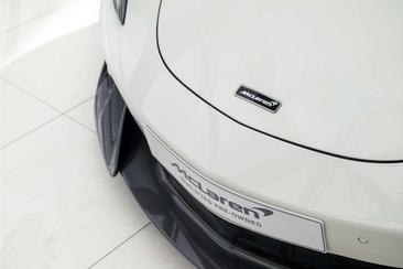 McLaren 600LT Spider — photo 23
