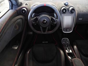 McLaren 600LT Spider — photo 11