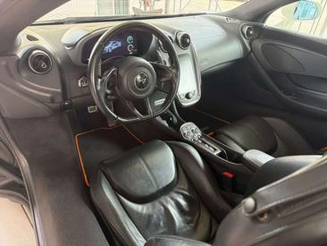 McLaren 540C — photo 19