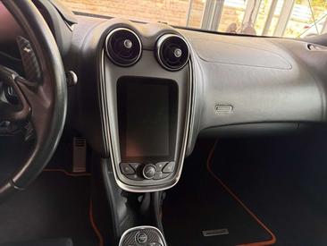 McLaren 540C — photo 23