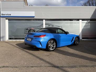 BMW Z4 SDrive20i — photo 9