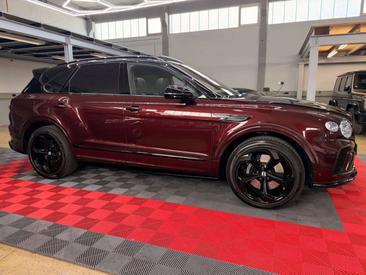Bentley Bentayga V8 S — photo 12