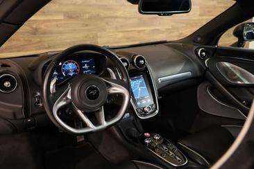 McLaren GT — photo 3