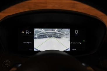 McLaren GT — photo 18