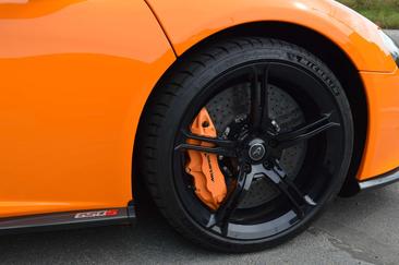 McLaren 650S — photo 12