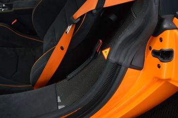 McLaren 650S — photo 17