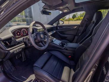 Porsche Panamera III 4S E-Hybrid — photo 16