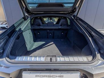 Porsche Panamera III 4S E-Hybrid — photo 31