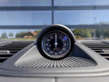 Porsche Panamera III 4S E-Hybrid — photo 37