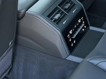 Porsche Panamera III GTS — photo 19