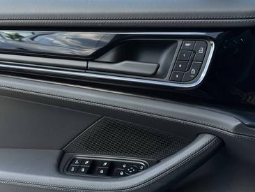Porsche Panamera III GTS — photo 28