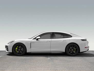 Porsche Panamera III 4 E-Hybrid — photo 2