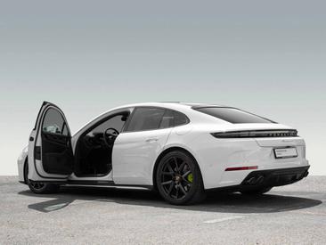 Porsche Panamera III 4 E-Hybrid — photo 5