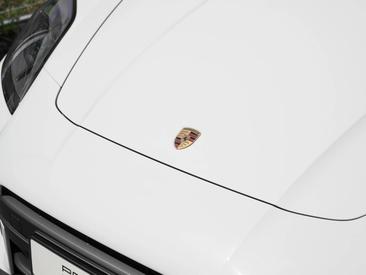 Porsche Panamera III 4 E-Hybrid — photo 14
