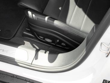 Porsche Panamera III 4 E-Hybrid — photo 21