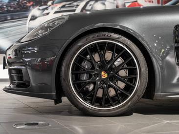 Porsche Panamera II 4 E-Hybrid — photo 6