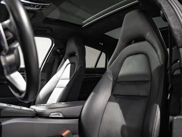 Porsche Panamera II 4 E-Hybrid — photo 14