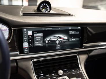 Porsche Panamera II 4 E-Hybrid — photo 32