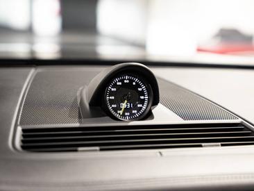 Porsche Panamera II 4 E-Hybrid — photo 35