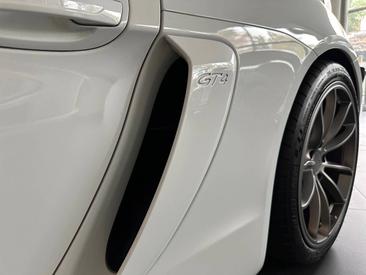 Porsche 981 Cayman Cayman GT4 — photo 26