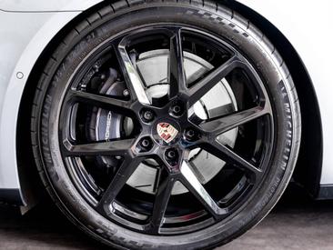 Porsche Panamera III 4 E-Hybrid — photo 10