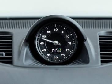 Porsche Panamera III 4 E-Hybrid — photo 15