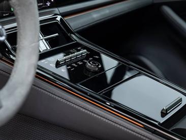 Porsche Panamera III 4 E-Hybrid — photo 16