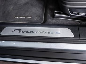 Porsche Panamera III 4 E-Hybrid — photo 17