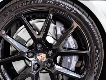 Porsche Panamera III 4 E-Hybrid — photo 27