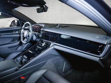 Porsche Panamera III 4 E-Hybrid — photo 19