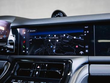 Porsche Panamera III 4 E-Hybrid — photo 20