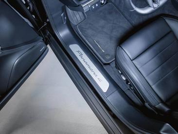 Porsche Panamera III 4 E-Hybrid — photo 26