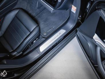 Porsche Panamera III 4 E-Hybrid — photo 27
