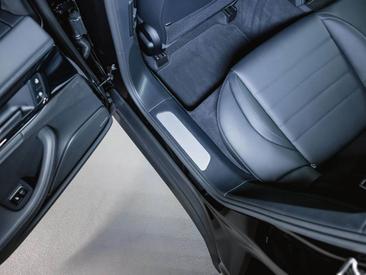 Porsche Panamera III 4 E-Hybrid — photo 28