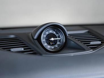 Porsche Panamera III 4 E-Hybrid — photo 35